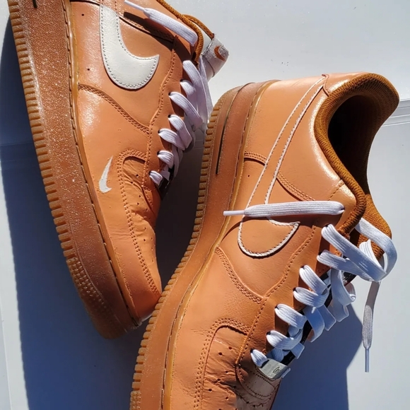 Custom AF1 - Picture 2 of 4